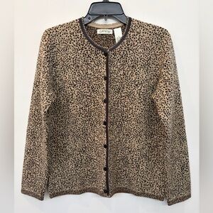 Orvis Cardigan Sweater Women's Small Leopard Velvet Trim Leopard Print Brown